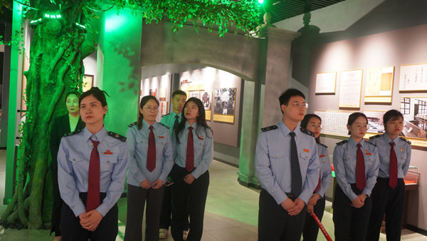 血灑武昌.jpg 血灑武昌.jpg